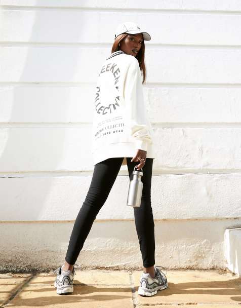 Calcetines altos blancos con logo bordado de ASOS Weekend Collective