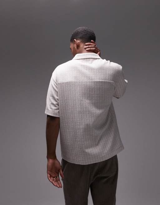 Camisa color crudo a rayas holgada abotonada de tejido texturizado de Topman, 4 de 4