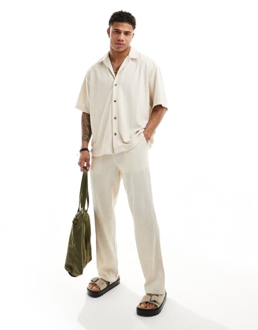 Camisa color crudo extragrande con cuello de solapas de tejido de rizo de ASOS DESIGN, 2 de 4