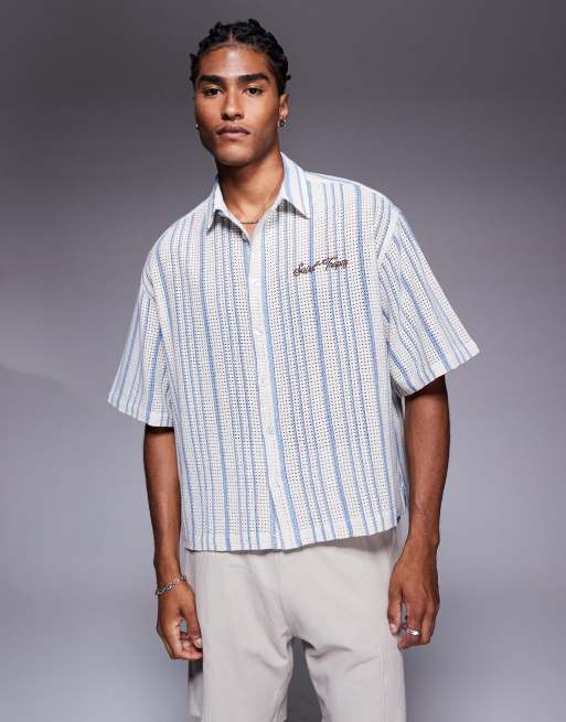 Camisa color crudo y azul de corte cuadrado extragrande con bordado en el pecho de croché de ASOS DESIGN