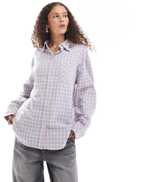 Camisa color lavanda a cuadros de manga larga de franela de Monki - view 1