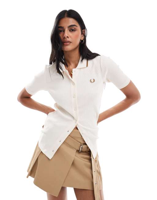 Camisa color melocotón sedoso con botones de canalé de Fred Perry