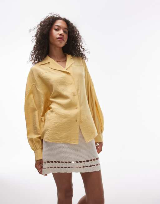 Camisa color ocre con detalle de costuras de tejido texturizado de Topshop