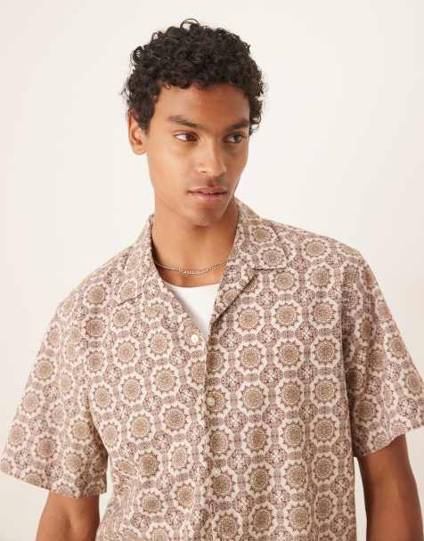Camisa color tostado con estampado geométrico y cuello de solapas de Selected Homme - view 1