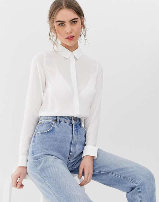 Camisa con botones en blanco de New Look