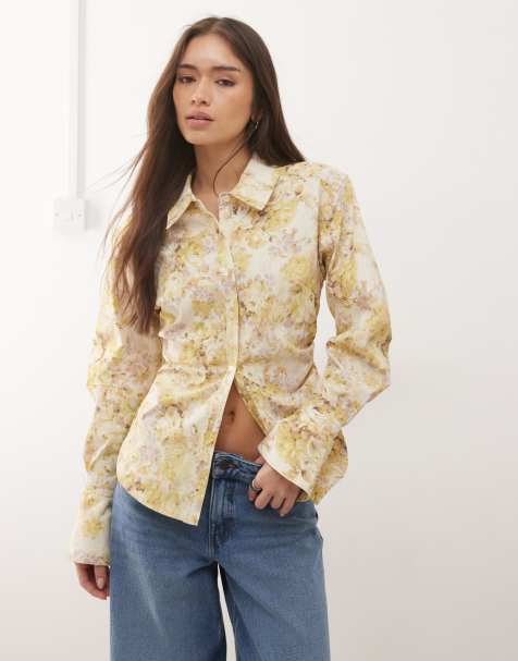 Camisa con cintura ceñida y estampado floral de Monki - view 1
