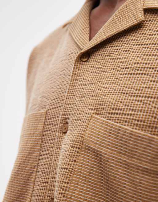 Camisa corta color mostaza a rayas con botones de punto liso de Topman, 3 de 4