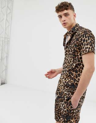 camisa estampado leopardo hombre