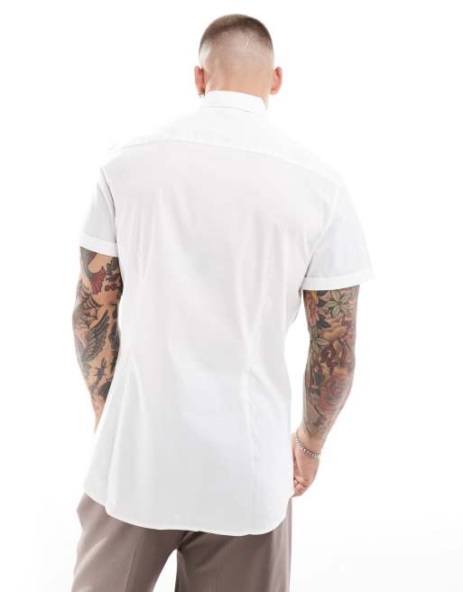 Camisa de corte slim con acabado elástico en blanco de ASOS DESIGN, 2 de 4