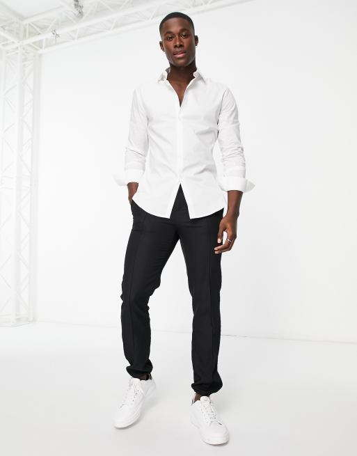 Camisa de corte slim con acabado elástico en blanco de ASOS DESIGN, 4 de 4