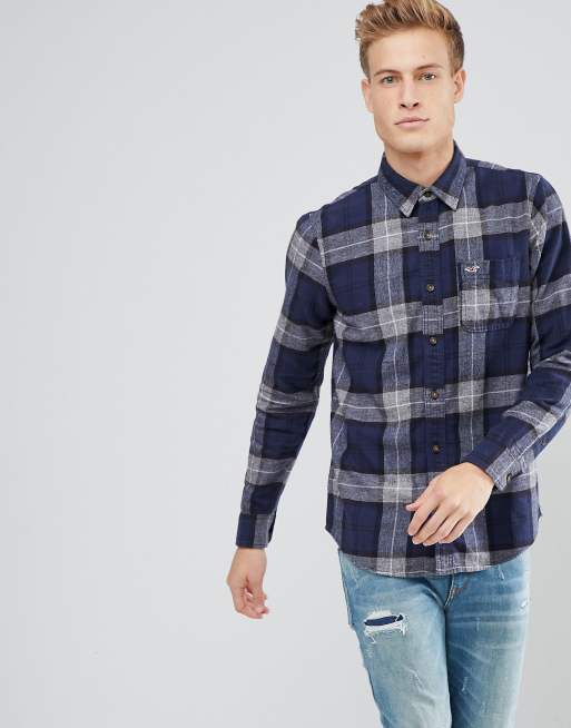 Camisa de franela a cuadros grandes en azul marino y gris de Hollister