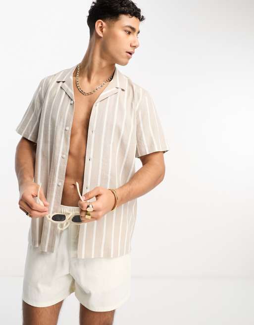 Camisa de manga corta a rayas color piedra de lino de New Look