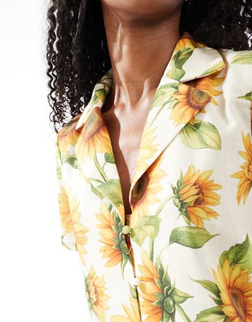 Camisa de manga corta y corte cuadrado con estampado de girasoles de Vero Moda (parte de un conjunto), 2 de 4
