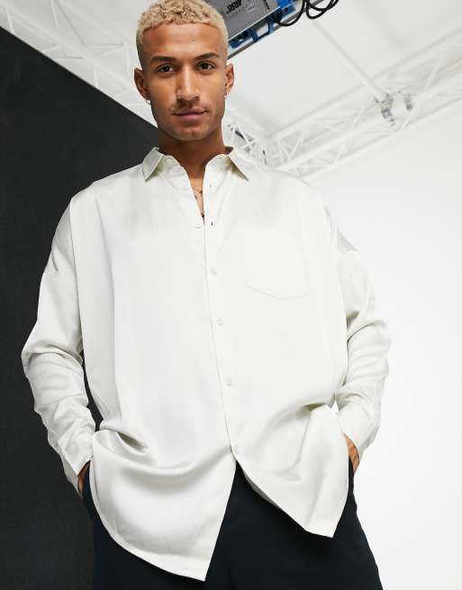 Camisa de satén extragrande color champán de ASOS DESIGN