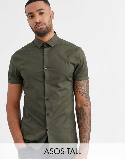 Camisa de vestir ajustada en color caqui de ASOS DESIGN Tall | ASOS