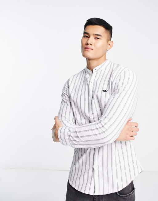 Camisa de vestir blanca a rayas con logo de Hollister Cra
