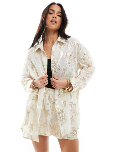 Camisa dorada con patrón metalizado de jacquard de estrellas de mar de South Beach - view 1