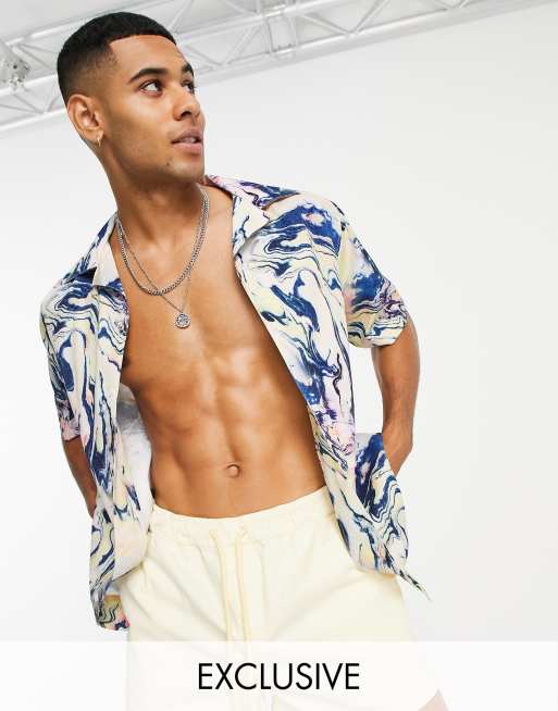 Camisa extragrande con estampado marmolado y cuello de solapas exclusiva en ASOS de Selected Homme