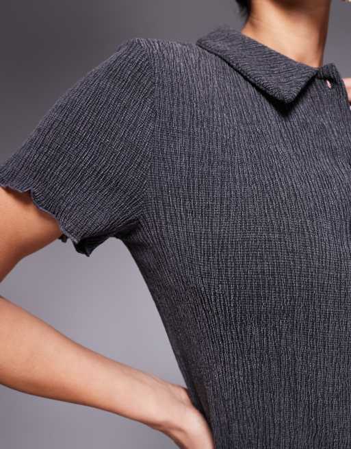 Camisa gris carbón de manga corta con botones de tejido texturizado de ASOS DESIGN, 3 de 4