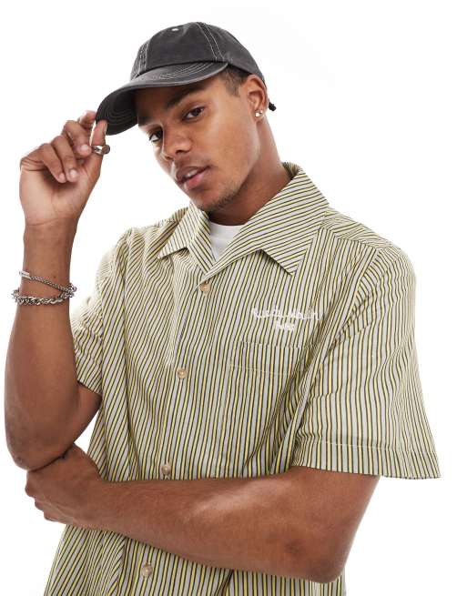 Camisa holgada a rayas con cuello de solapas y bordado en el pecho de ASOS DESIGN  