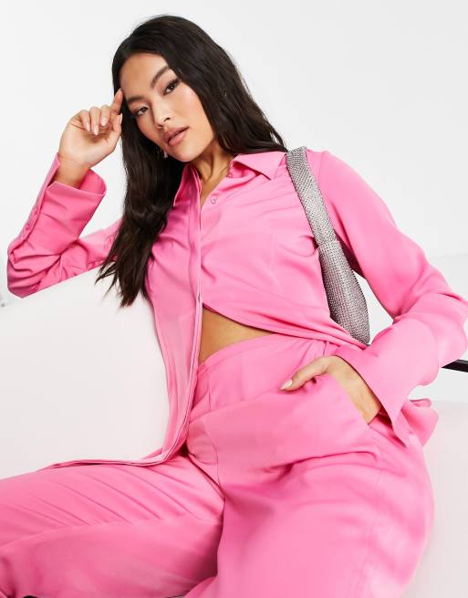Camisa larga rosa de satén de ASOS DESIGN (parte de un conjunto)