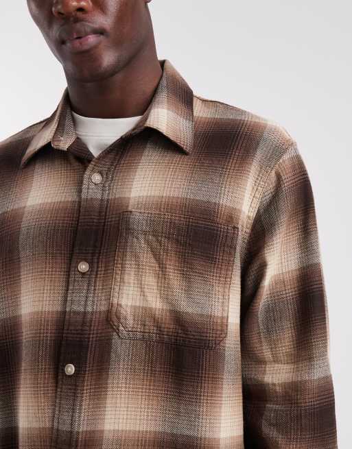 Camisa marrón a cuadros escoceses de manga larga de Hollister, 5 de 5
