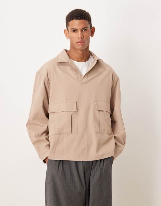 Camisa marrón extragrande con solapas y bolsillos tipo cargo de sarga de ASOS DESIGN