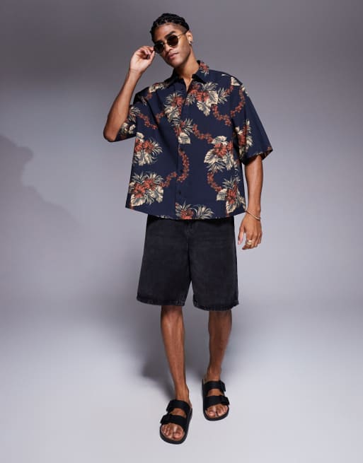 Camisa marrón y azul marino de corte cuadrado extragrande con estampado floral de ASOS DESIGN, 2 de 4