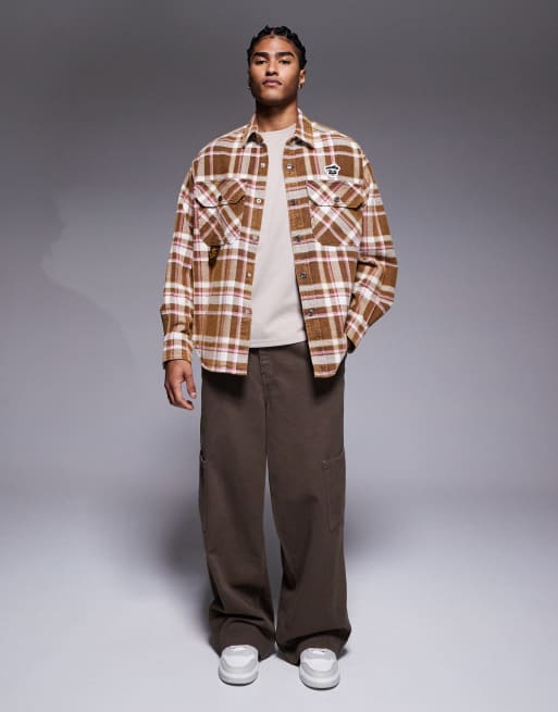Camisa marrón y rosa extragrande de franela de AAPE by A Bathing Ape®, 2 de 5