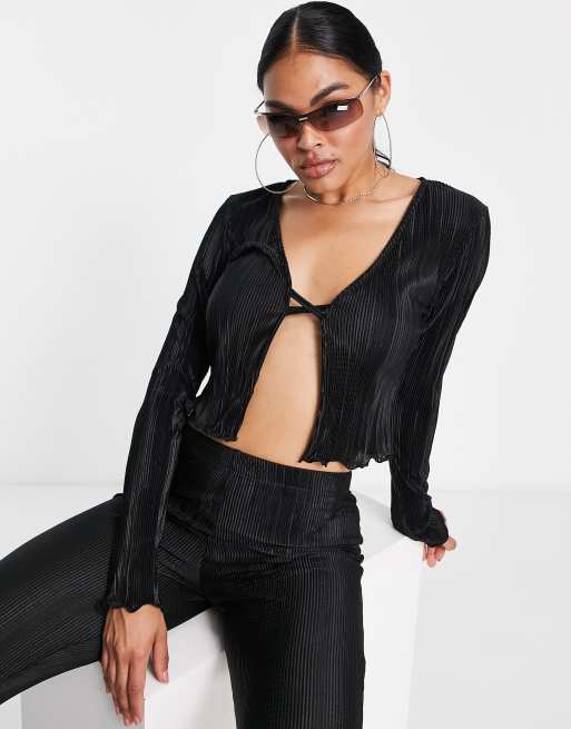 Camisa negra ajustada y plisada de ASYOU (parte de un conjunto)