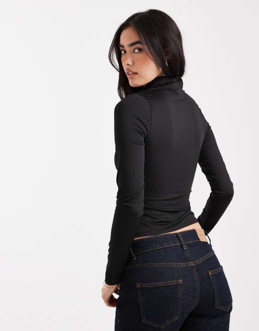 Camisa negra ceñida fruncida de manga larga de ASOS DESIGN, 3 de 4