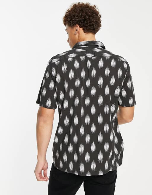 negra con estampado de abstracto y cuello de solapas estilo bolera de Levi's | ASOS