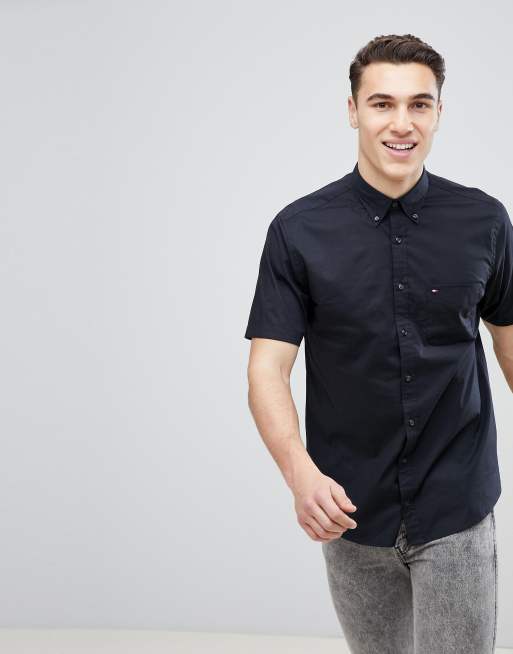 Camisa negra tommy online hilfiger hombre