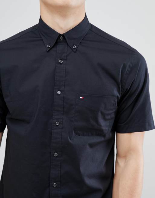 Camisa negra best sale tommy hilfiger hombre