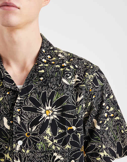 Camisa negra de manga corta con estampado floral y cuello estilo bolera Sunset Camp de Levi's, 5 de 5
