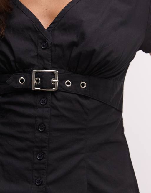 Camisa negra entallada con detalle de hebilla de COLLUSION, 2 de 4