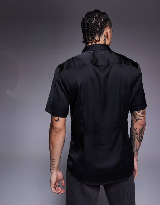 Camisa negra entallada de satén de ASOS DESIGN, 4 de 4