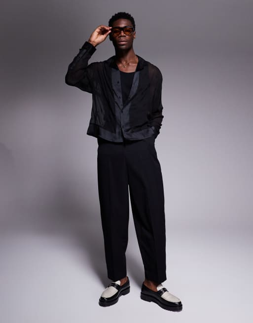 Camisa negra extragrande con cuello de solapas y detalles bordados de ASOS DESIGN, 2 de 4