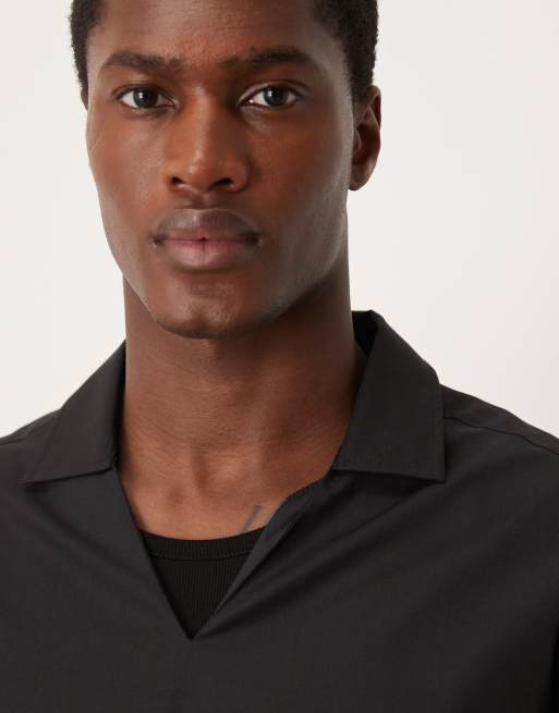 Camisa negra holgada sin aberturas con cuello de pico de popelina de ASOS DESIGN, 5 de 5