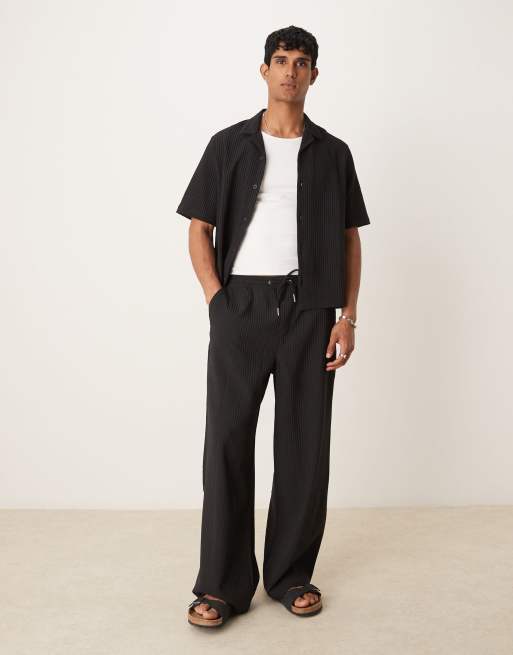 Camisa negra plisada de corte cuadrado suelto con cuello de solapas de ASOS DESIGN (parte de un conjunto), 2 de 4