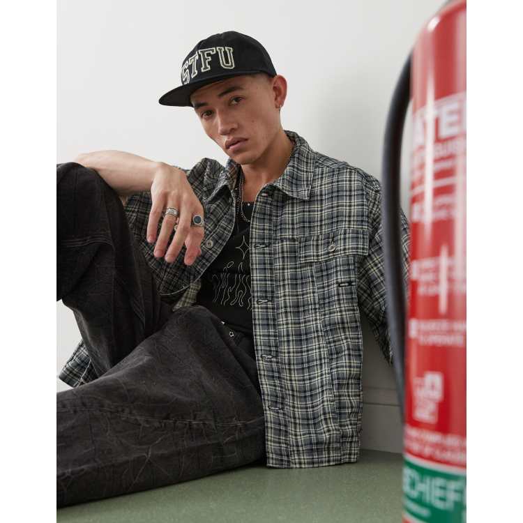 Camisa negra y blanca a cuadros de corte skater de COLLUSION ASOS