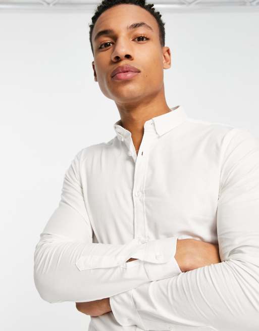 Camisa oxford ajustada de manga larga en blanco de New Look, 3 de 4