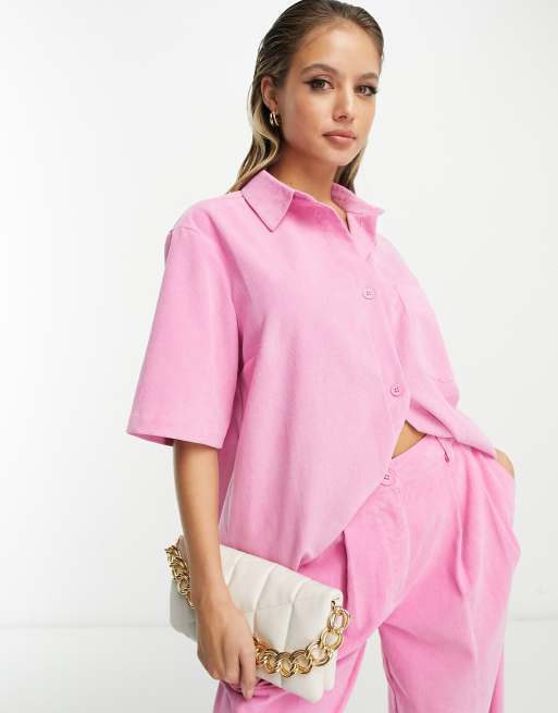 Camisa rosa estilo bolera con caída de pana fina de ASOS DESIGN