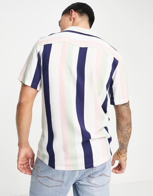 Camisa rosa y verde holgada a rayas retro con solapas de ASOS DESIGN, 2 de 4
