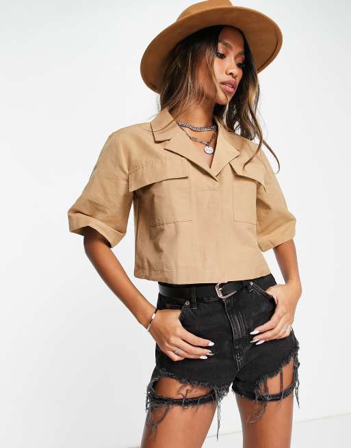 Camisa utilitaria corta color camel de Object