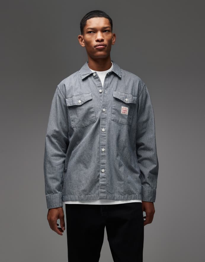 Levi's Camisa vaquera a rayas azul marino de estilo worker con etiqueta del logo de la colección cápsula Workwear de