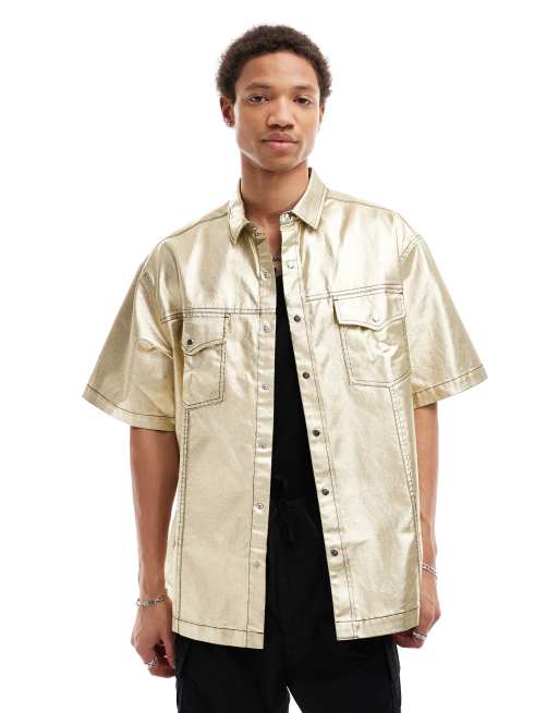 Camisa vaquera dorada revestida de manga corta de corte cuadrado extragrande de ASOS DESIGN , 2 de 4