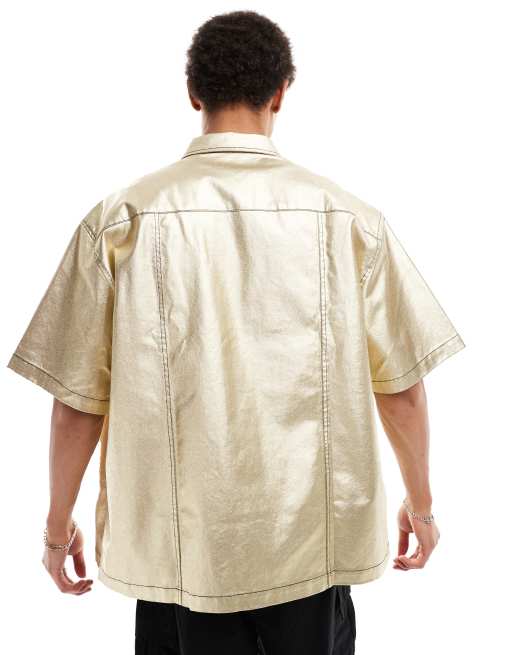 Camisa vaquera dorada revestida de manga corta de corte cuadrado extragrande de ASOS DESIGN , 4 de 4