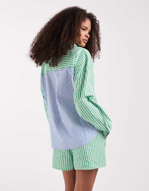 Camisa verde a rayas con detalles de tucán de River Island, 2 de 4
