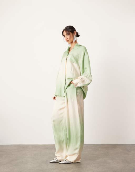 Camisa verde extragrande con estampado degradado de ASOS EDITION (parte de un conjunto), 2 de 4